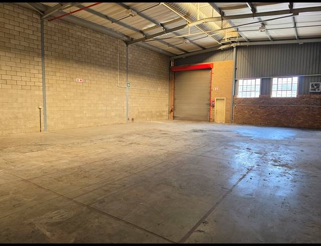 394M² MINI FACTORY TO LET IN KYA SANDS